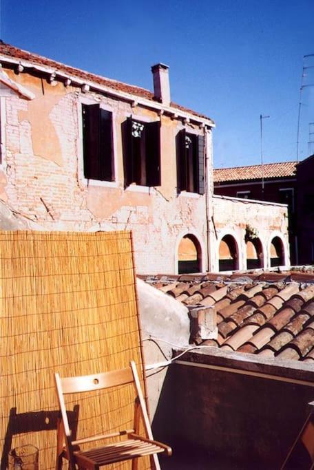 Appartamento Con Terrazza Biennale Venesia Bagian luar foto